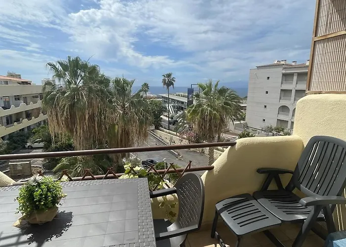 Apartment Spacious 1 Bedroom With Pool & Ocean View, Marina Palace