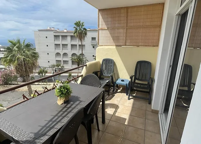 Spacious 1 Bedroom With Pool & Ocean View, Marina Palace Apartment Costa Adeje (Tenerife)